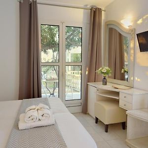 Orizon Tagoo Mykonos